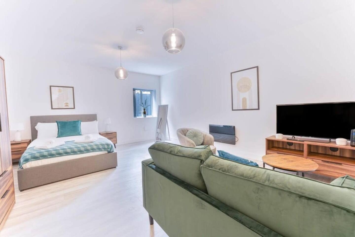 Apartment Pass The Keys Flat 7 - Exquisite Large 1 Bedstudio Sanctuary *